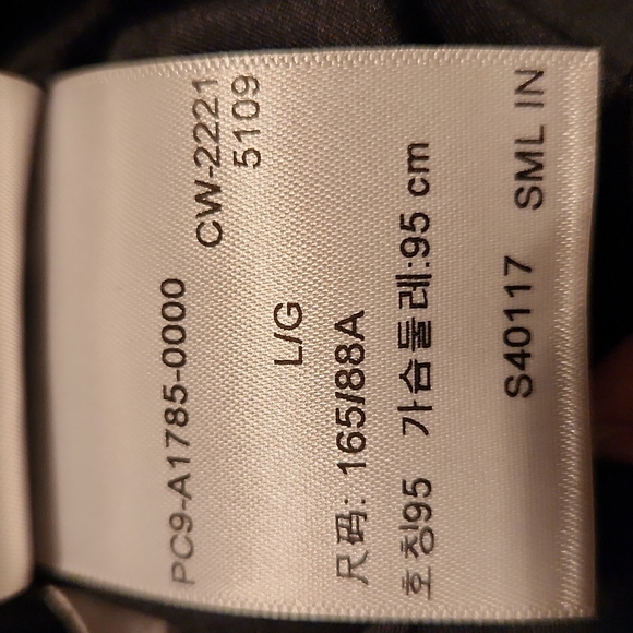 LEVI'S top! - Picture 6 of 7